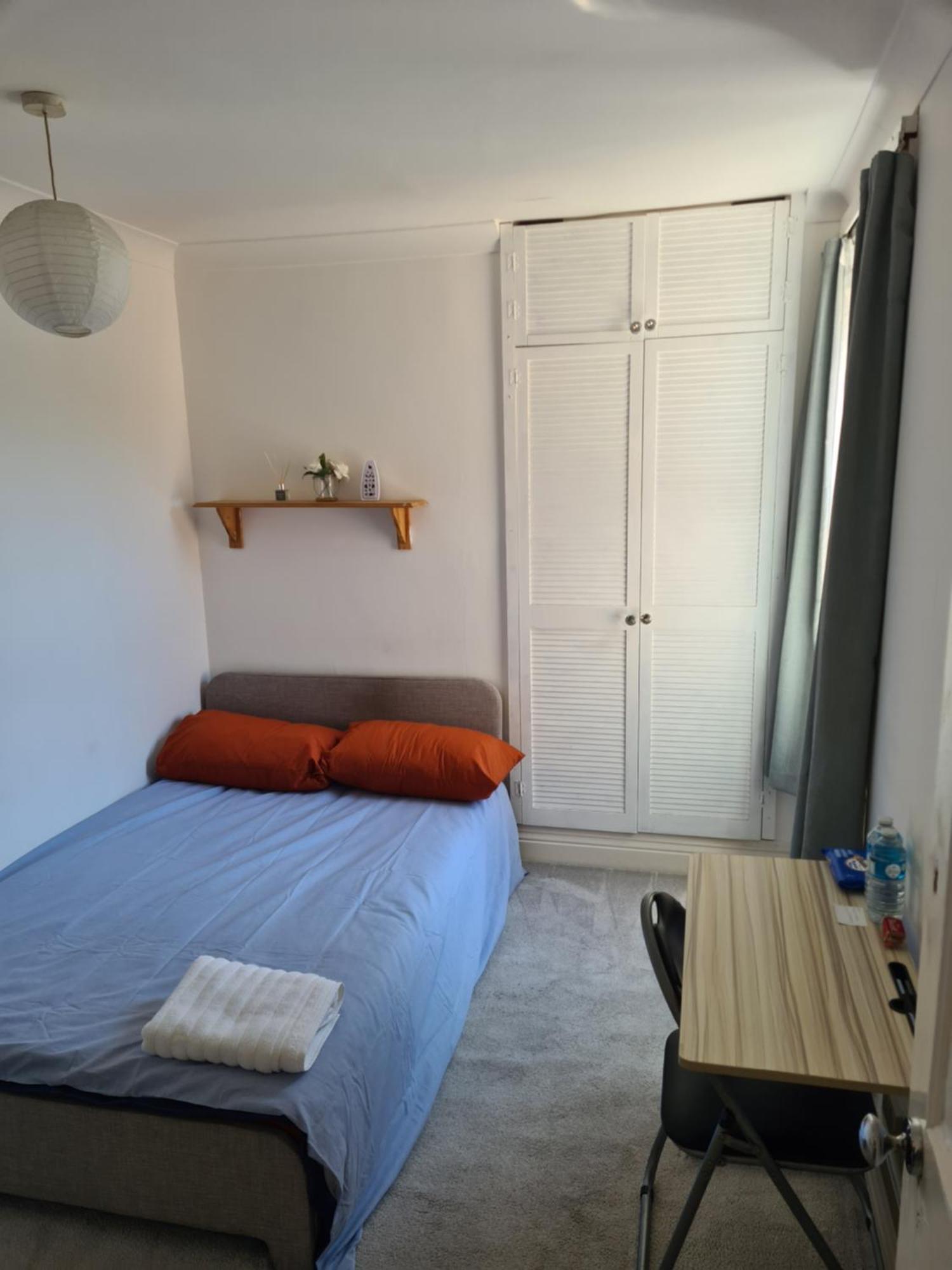 A Private & Beautiful Bedroom With Shared Bathroom In The Heart Of Bournemouth Zewnętrze zdjęcie