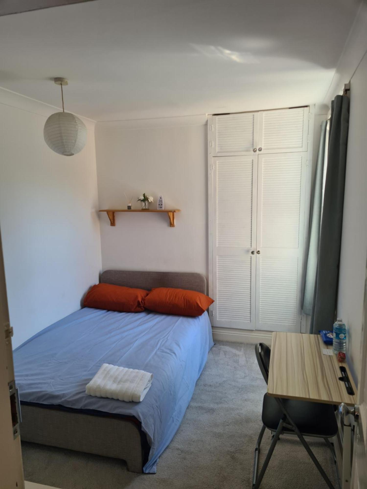 A Private & Beautiful Bedroom With Shared Bathroom In The Heart Of Bournemouth Zewnętrze zdjęcie